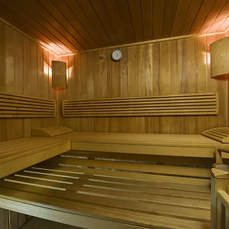 Nh Collection Hotel 4*