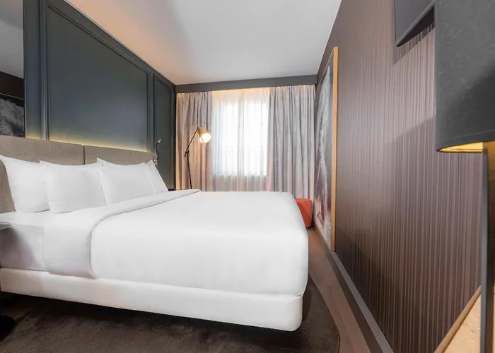 Nh Collection Hotel