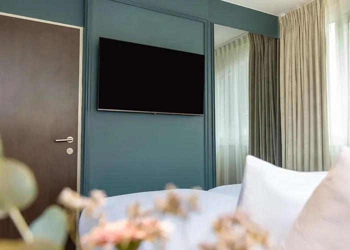 Nh Collection Hotel 4*