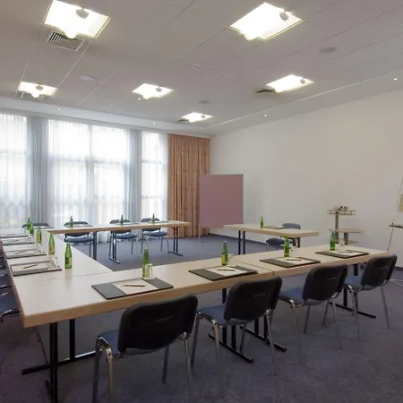 Nh Collection Hotell 4*